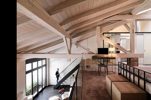 top floor, wooden truss